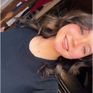 Meet your Posher, Bella